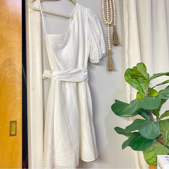 Women’s Sun Dresses | NINE WEST One-shoulder Fit & Flare Dress in White - Picture 8 of 8